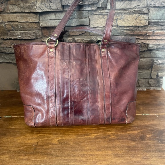 Frye Handbags - Frye Jane Shoulder Shopper Tote Bag